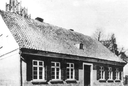 001 0047 Das 2 Pfarrhaus