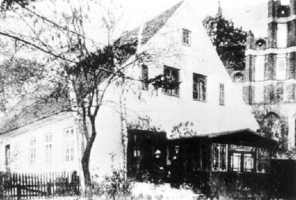 001 0048 Das 1 Pfarrhaus