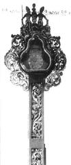 001 0049 Geschnitzte Wanduhr Ende 17 Jahrhunderts