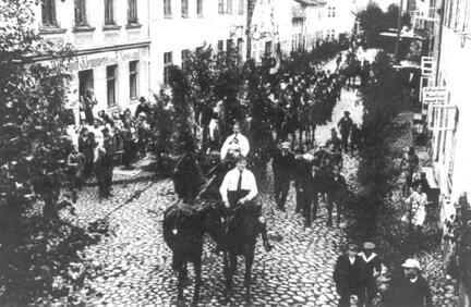 001 0141 Die Allenburger Schuetzengilde feiert 75 jaehriges Bestehen