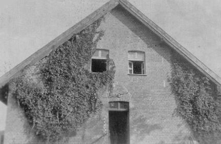 005 0034 Hausgiebel vom Forsthaus