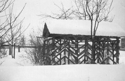 005 0049 Gartenlaube auf dem Anwesen von Bauer Otto Seidler im Jahre 1943