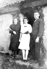 010 0004 Konfirmation von Traute Birkhahn im Jahre 1943