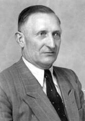 011 0008 Karl Hennig aus Eichen Ortsteil Behlacken