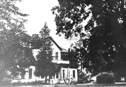 011 0013 Gutshaus von der Parkseite gesehen
