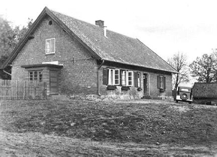 011 0024 Das Haus der Familie von Frantzen 1934 Schloesschen Cremitten