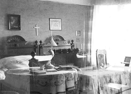 011 0031 Das Schlafzimmer im Hause von Frantzius 1934