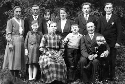 014 0021 September 1933 hinten von links Familien Kuckuck Scheffler Tausendfreund