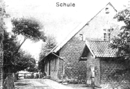 015 0006 Das Volksschulgebaeude Friedrichsdorf
