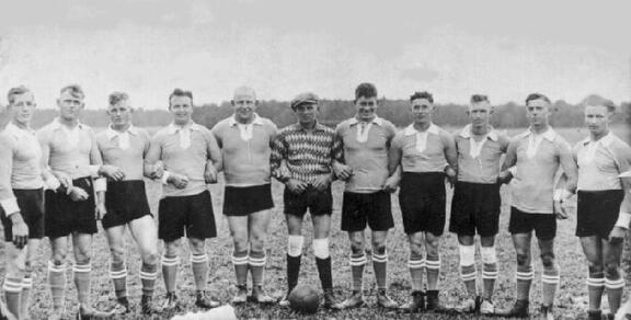 015 0012 Der Fussballclub FC Friedrichsdorf im Jahre 1928
