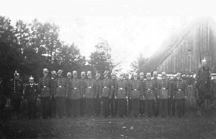 015 0022 Gruppenbild der Friedrichsdorfer Feuerwehr
