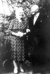016 0030 Das Lehrerehepaar Walther und Martha Hoffmann