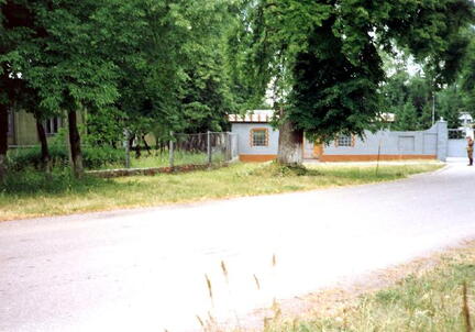 016 1019 Die Hofeinfahrt zum Anwesen Davideit am 13 06 1992 Heute ist dort eine Kaserne