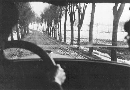 020 0005 Die Strasse von Gauleden nach Starkenberg Lehrer Bartnick mit seinem neuen Wagen
