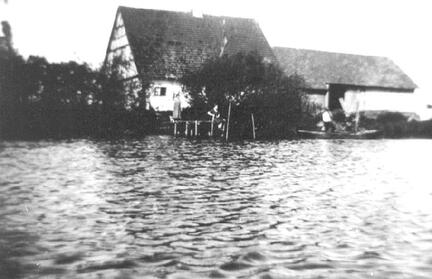 020 0040 Der Dammkrug in Gauleden gehoerte dem Bauern und Fischer Hermann Grieger