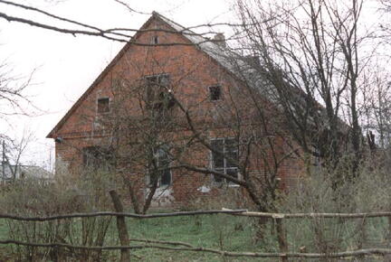 021 1010 Die alte Schule in Genslack