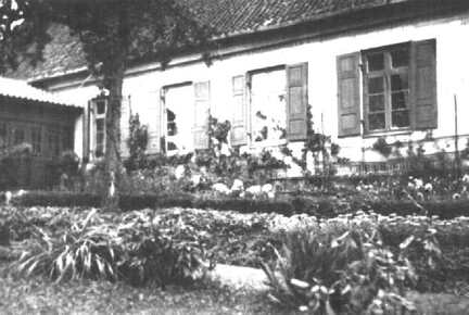 022 0035 Gartenansicht Pfarrhaus Goldbach