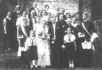 022 0051 Hochzeit der Pfarrerstochter Christa Seemann am 26 April 1935 in Goldbach