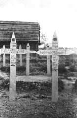 022 0056 Die Grabstelle von Fritz Albrozeit irgendwo in der endlosen Weite Russlands 1942