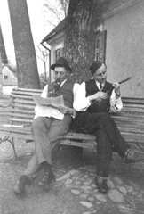 022 0416 Heinz und Otto Erzberger im Jahre 1930