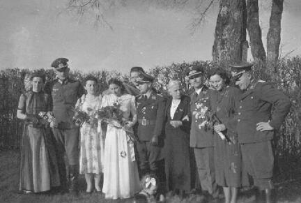 023 0026 Hochzeit am 08 05 1941 von Ernst und Herta Kloppenburg