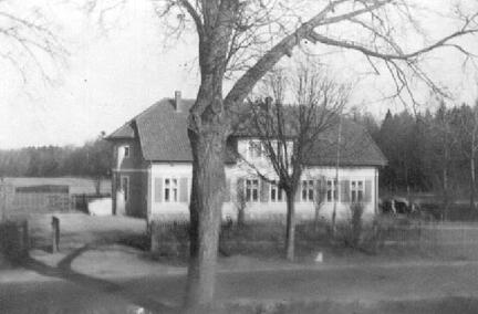 023 0031 Das Buerohaus zum Forsthaus Grauden war bewohnt von einem Forstangestellten einem Hilfsfoerster und der Familie Anders