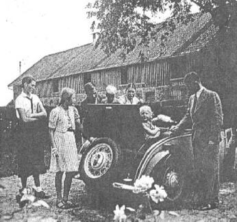 023 0051 Oberfoersterei Besuch auf dem Hofgelaende