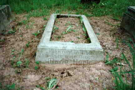 035 1012 Friedhof in Gundau 1992