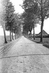 038 0016 Ortsteil Pomauden Strassenverlauf Neuendorf Pomauden Rechts der Hof Schaulies