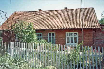 038 1016 Bewohntes Haus in Hasenberg im Jahre 1993
