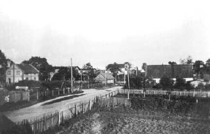 040 0019 Der weitere Verlauf der westlichen Dorfstrasse in Imten