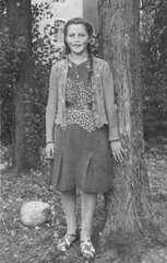 040 0054 Helga Klewitz im Jahre 1941
