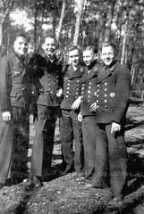 041 0036 Auf der Kurischen Nehrung nahe Sandkrug von links Adalbert Gueldenstern Reinhold Todtenhaupt Gerhard Ratmann Gert Dudda und Heinz Raetz