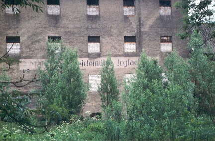 041 1002 Irglacken 2000 An der alten Muehle ist noch heute die alte deutsche Aufschrift vorhanden