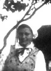 045 0035 Engelshoehe Gut 1944 Frau Gertrud Schlisio geb Mombrei
