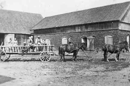 045 0047 Klein Engelau Bauernhof der Fam Schlicht