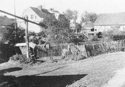046 0014 Ziehbrunnen am Armenhaus Gegenueber Hof Dan nenberg