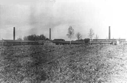 046 0032 Auf dem Gelaende der Ziegelei