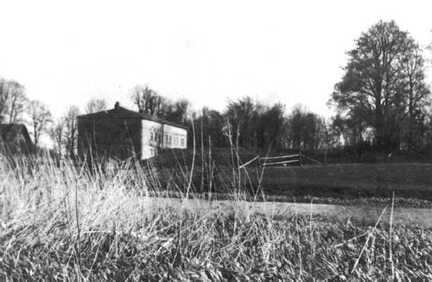 054 0003 Gutshaus Kortmedien aus der Ferne