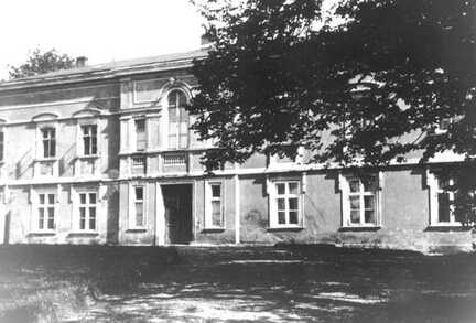 054 0010 Ansicht Gutshaus Kortmedien von der Hofseite