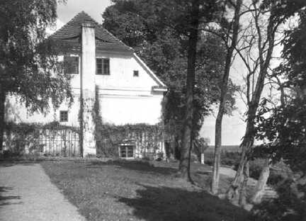 056 0014 Das Gutshaus Gross Kuglack von der Parkseite aus gesehen