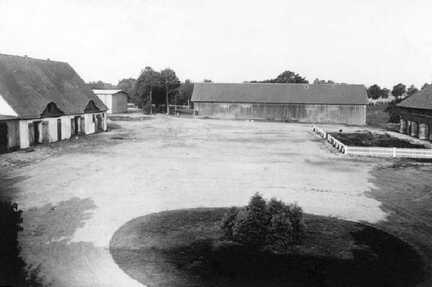 056 0018 Alte Hofansicht des Gutes Gross Kuglack von etwa 1920