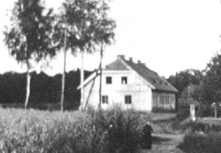 056 0030 Das graue Haus in Kuglack vor 1945