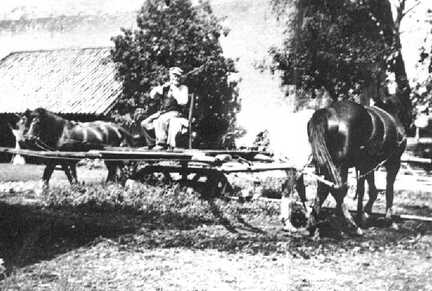 062 0003 Altbauer Heinrich Marquardt auf dem Rosswerk das bereits vor dem 2 Weltkrieg ausser Betrieb gesetzt wurde
