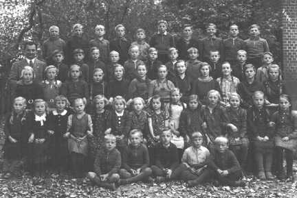 062 0023 Die Dorfschule Lindendorf