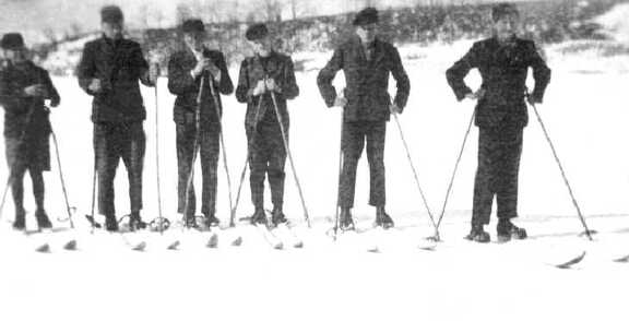 065 0035 Moteraus Jugend V l Herbert Weissenberg Gerhard Mombrei Bruno Rosanowski Gerhard Mattern Horst Labjuhn