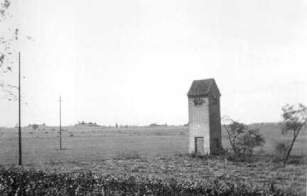 065 0039 Moterau Blick in Richtung Sued West zum Friedhof