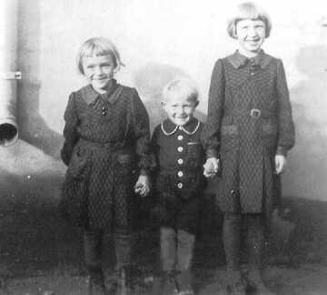 067 0039 Die Kinder der Familie Albert Thiel im Jahre 1940