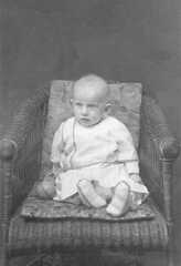 067 0043 Helmut Fleischer geb 28 10 1930 im Alter von 1 Jahr