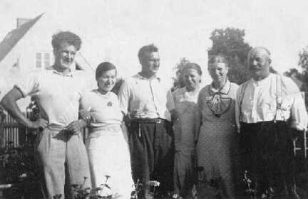 067 0051 Sommer 1938 Von links Otto und Berta Katzmann geb Petrusch Ernst und Kaethe Water Grete und Emil